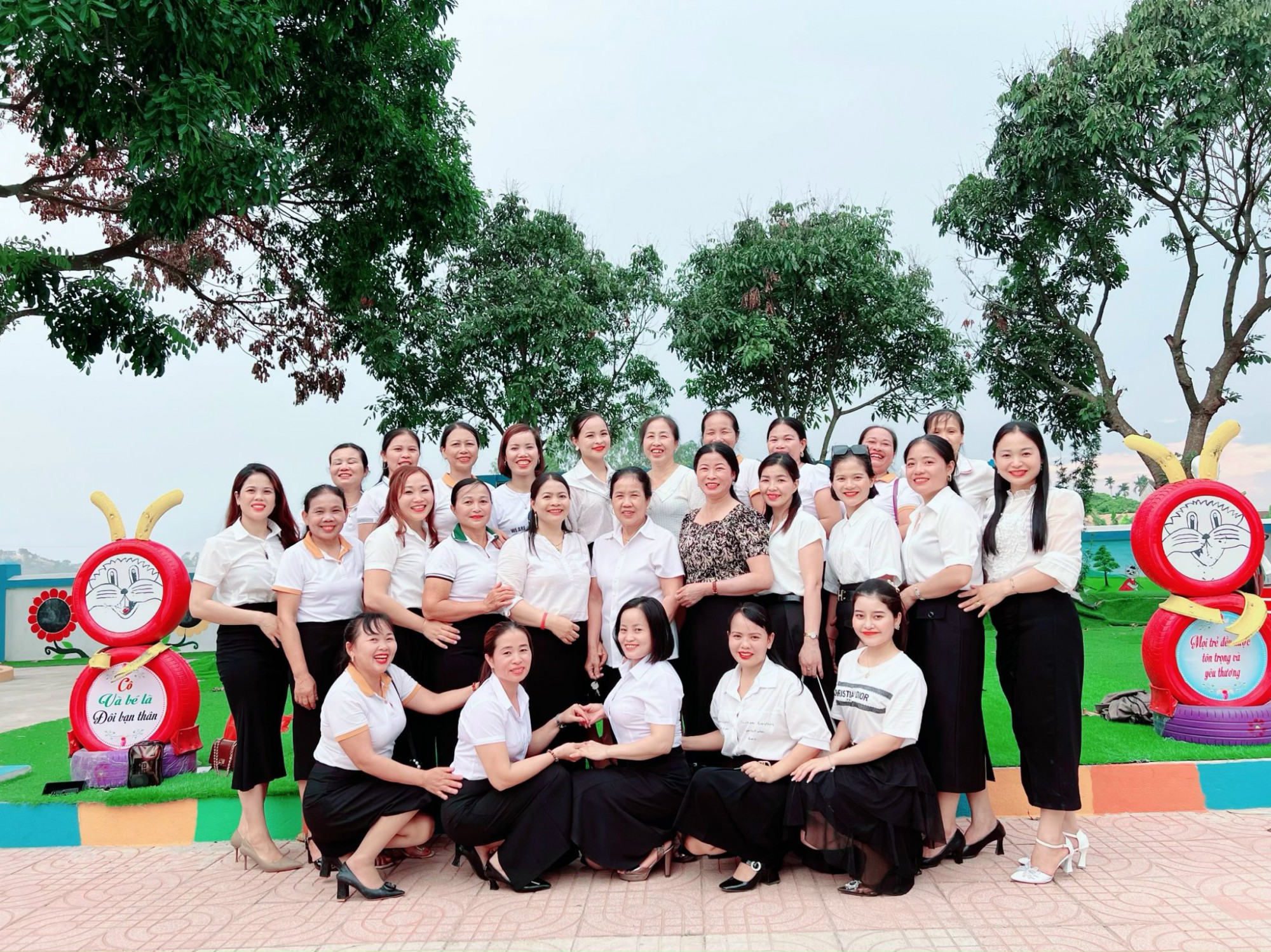 mầm non